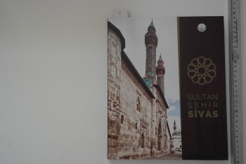 Sultan Şehir Sivas – Sivas Belediyesi , 207 s. (Ciltli)