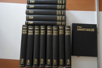 Milliyet Sanat Dergisi 1-14 Cilt , Sayı 70-279 Arası , Yıl 1974-1978 , Toplam 210 Sayı