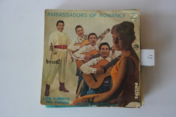 Ambassadors Of Romance – Luis Alberto, Del Parana Y Su Trio Los Paraguayos / Philips, Kapak:8 Plak:9