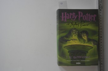 Harry Potter ve Melez Prens - J. K. Rowling /YKY,2005,594 s. (1. Baskı)