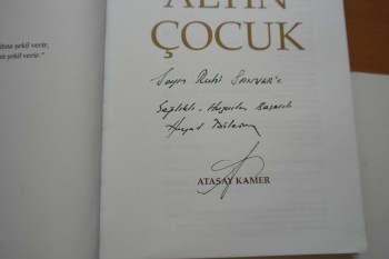 Altıncı Çocuk Altın Çocuk – Atasay Kamer (İMZALI, Ciltli), 2013, 285 s.