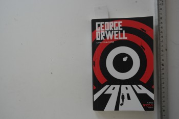 1984 – George Orwell , Can Yayınları , 350 s.