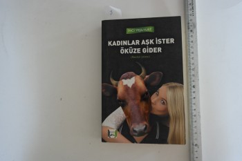 Kadınlar Aşk İster Öküze Gider-İnci Yeşilyurt-İki Kadın, 2015, 349 s.