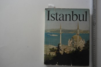 İstanbul Pierre Et Helene Willemart (Ciltli, Şömizli), Desclee De Brouwer, 1970, 158 s.