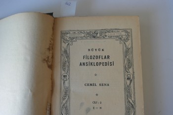 Büyük Filozoflar Ansiklopedisi – Cemil Sena (Ciltli)