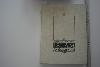 Türkiye Diyanet Vakfı İslam Ansiklopedisi 8 – Türkiye Diyanet Vakfı , 559 s. (Ciltli)