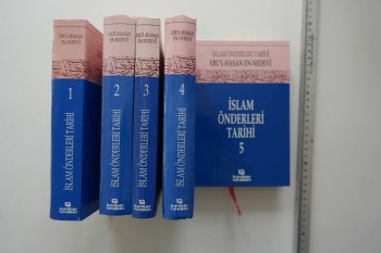 İslam Önderleri Tarihi – Ebu’l-Hasan En-Nedevi , Kayıhan Yayınları (5 Cilt Takım)